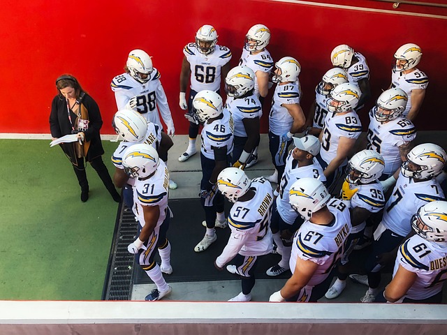 引发热议与 引发热议与