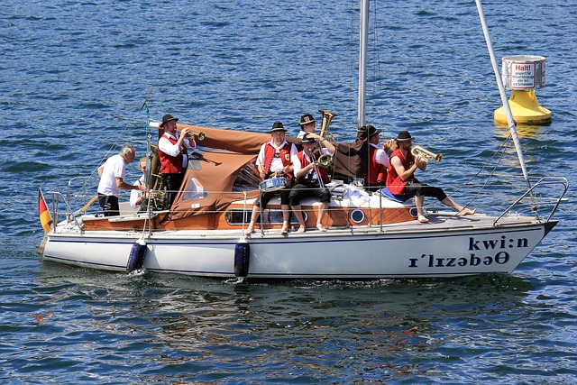 在中场进行 在中场进行